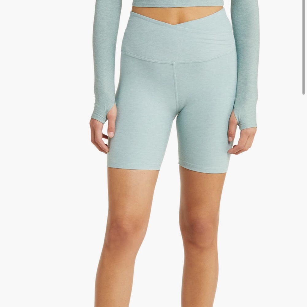 Beyond Yoga biker shorts
